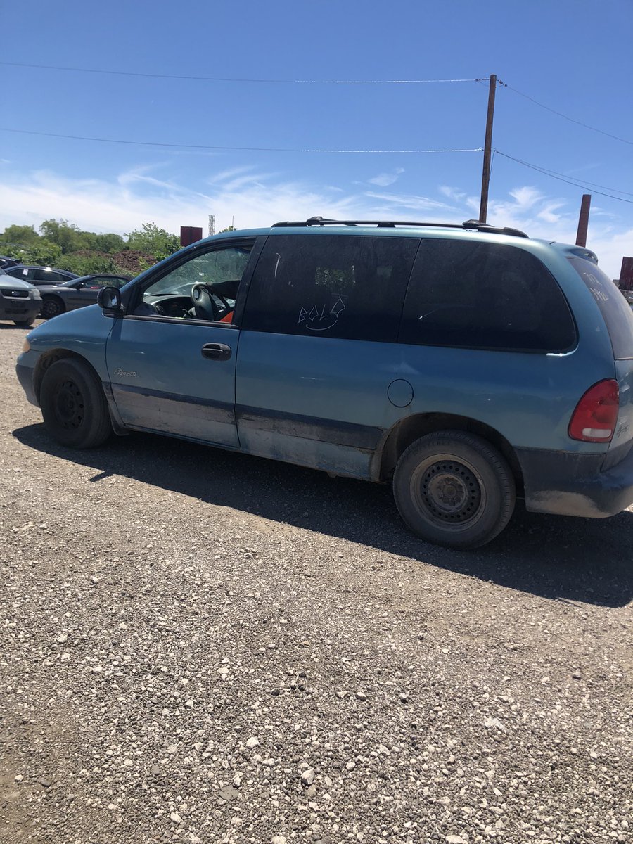 katythetwit's tweet photo. Hop in, this is your ride to ur appointment. That’ll be $600. https://t.co/R3ZacNjq7y
