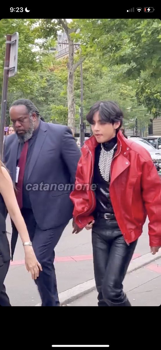 PopBase's tweet photo. BTS’ Taehyung stuns for CELINE Men’s S/S 2023 Fashion Show in Paris. https://t.co/a4UHBkRd0I