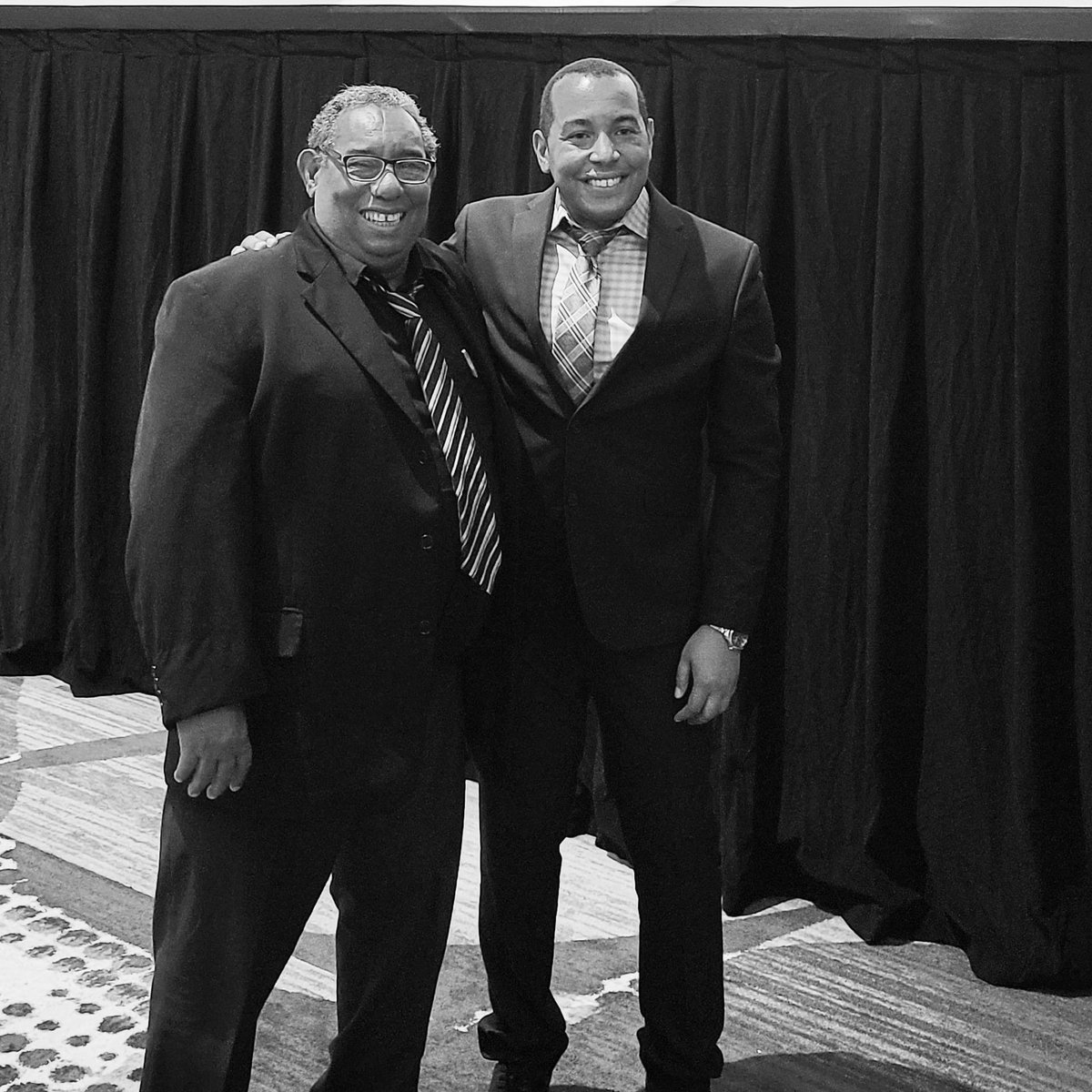 alvin_mena's tweet photo. " Delighted and unique moment where dreams come true as chosen with state excellence. Just work hard and be honest and spread your impact. This award goes to underserved community in Texas, many projects to come" @AANP_NEWS @WaldenU @TNPAustin #NPslead #AANP22 #TexasNPs #impact https://t.co/lmrdEWBzhm