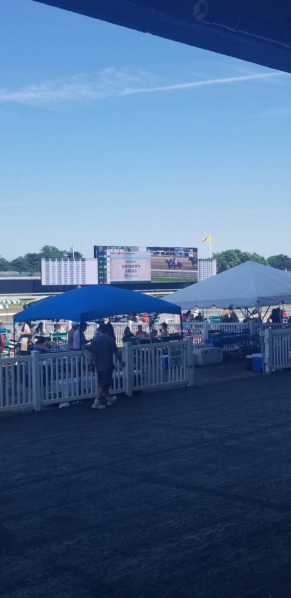 ChefCollects's tweet image. An afternoon at the shores greatest stretch!! @MonmouthPark @TVG