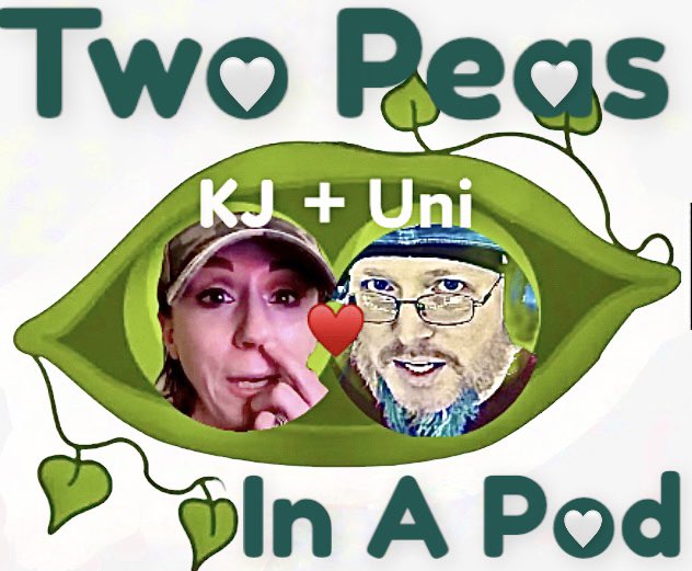 ChinWithout's tweet photo. Uni/Flip-Flopper is back sucking up to KJ AND attacking @ElleB_official KJ style! Uni u need to STOP, dude-& you KNOW she goes by ELLE BEE now! All u do is ACT ethically superior & point ๐โs. KJ canโt be taken seriously, neither can you. Pucker up, buddy boy!๐๐ฎโ #2PeasInAPod https://t.co/frfABLwapX