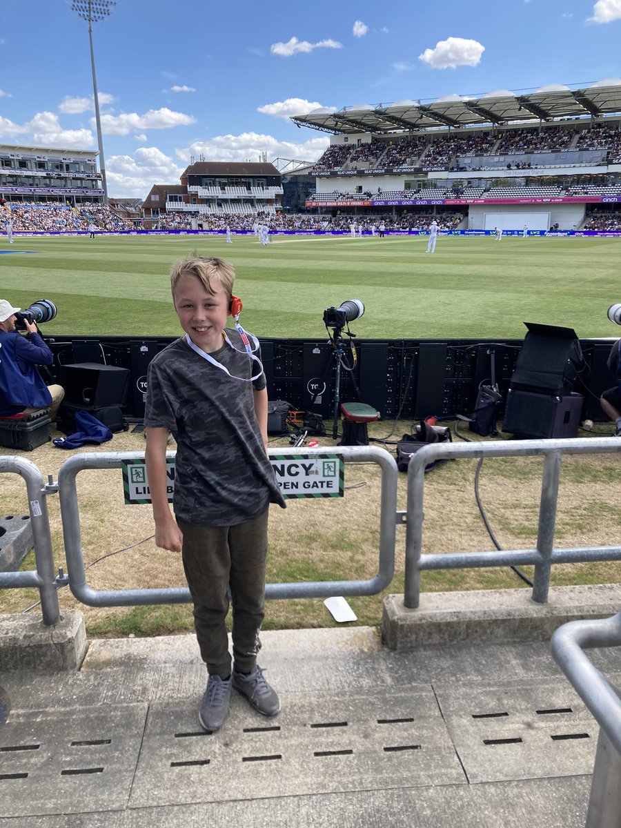 SportSevenhills's tweet photo. What a lovely day watching the test match at Headingley today with a couple of students from @PhoenixHousePRU 

Both loved the experience and learnt so much about the game and have asked how to access sessions outside of school!

A wonderful start to National Cricket Week 🏏 https://t.co/UkZCktslwB