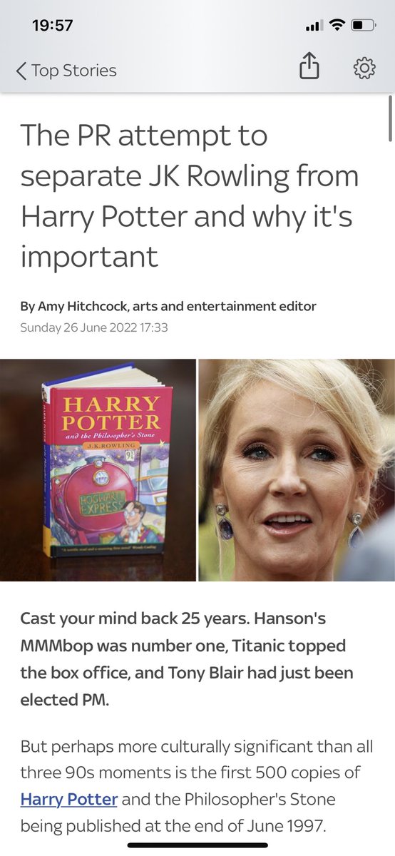 NikkiRedhead21's tweet photo. @jk_rowling I wholeheartedly support you and ALL your words. What these people are trying to do to you is disgusting #getagrippeople #womenhaverightstoo https://t.co/cCiYfDZpEo