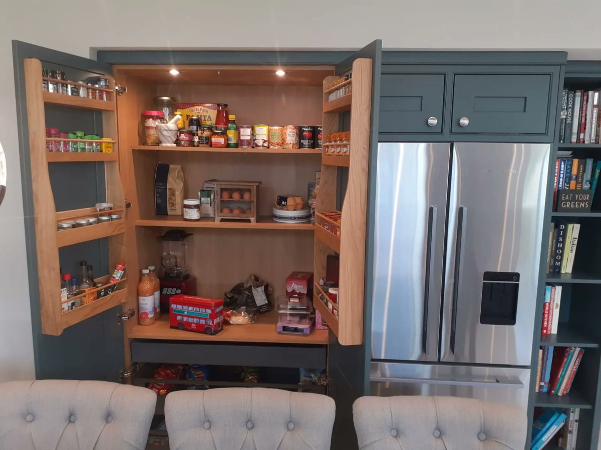 BeespokeK's tweet photo. 🐝 How does your ideal pantry look?  

Let us design your next luxury kitchen. Call for a FREE no obligation quote 0330 111 5522. 

#luxurykitchen #beespokekitchens #qualitymatters https://t.co/Ek2rwe7reW