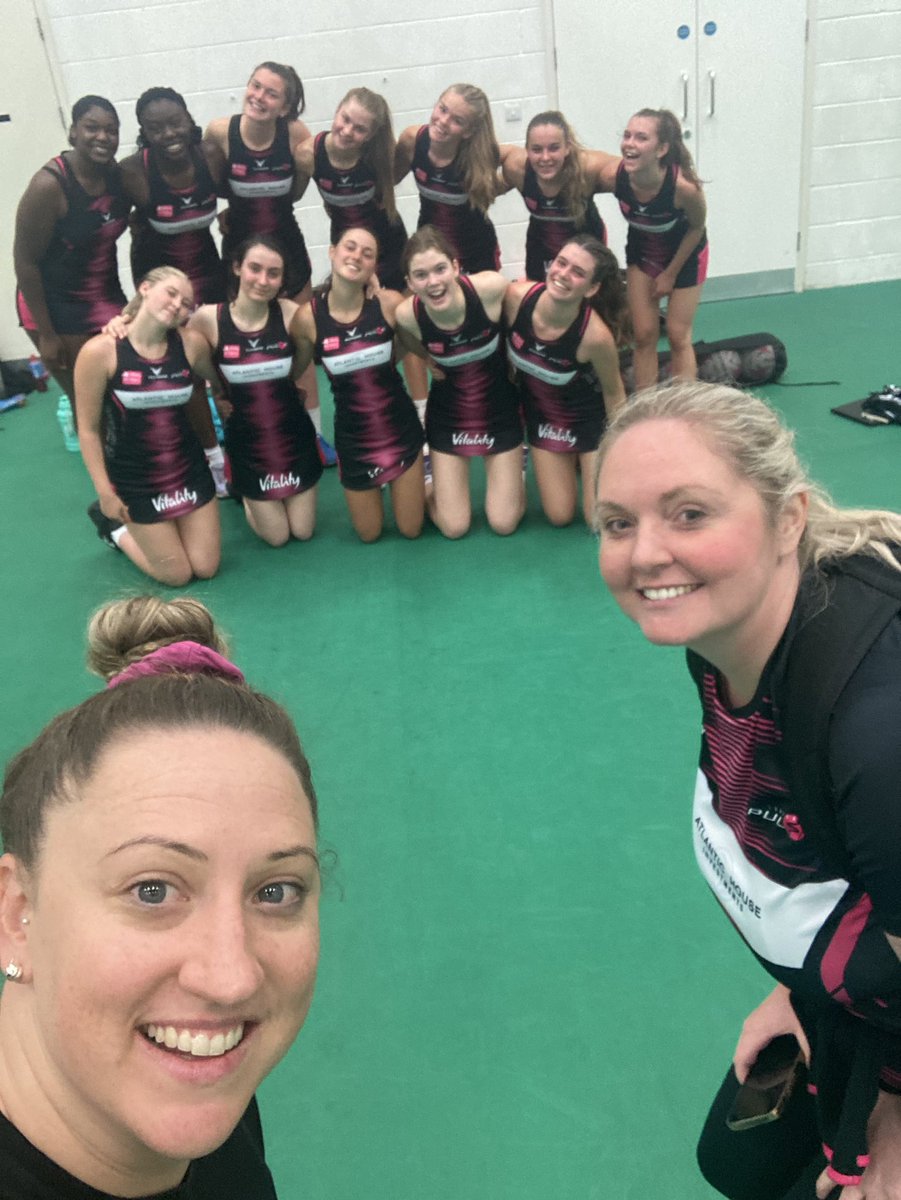 Beautiful <a href="/PulsePathway/">London Pulse Netball Pathway</a> U17s always put a smile on my face with their netball talents! Some more amazing netball from this incredible bunch today @SaracensMavs tournament! Well done <a href="/RhinosNetballSL/">NIC Leeds Rhinos Netball</a> so clinical! 💕 working <a href="/FrancescaPlom/">Francesca Plom</a> #proudtobepulse💗🖤