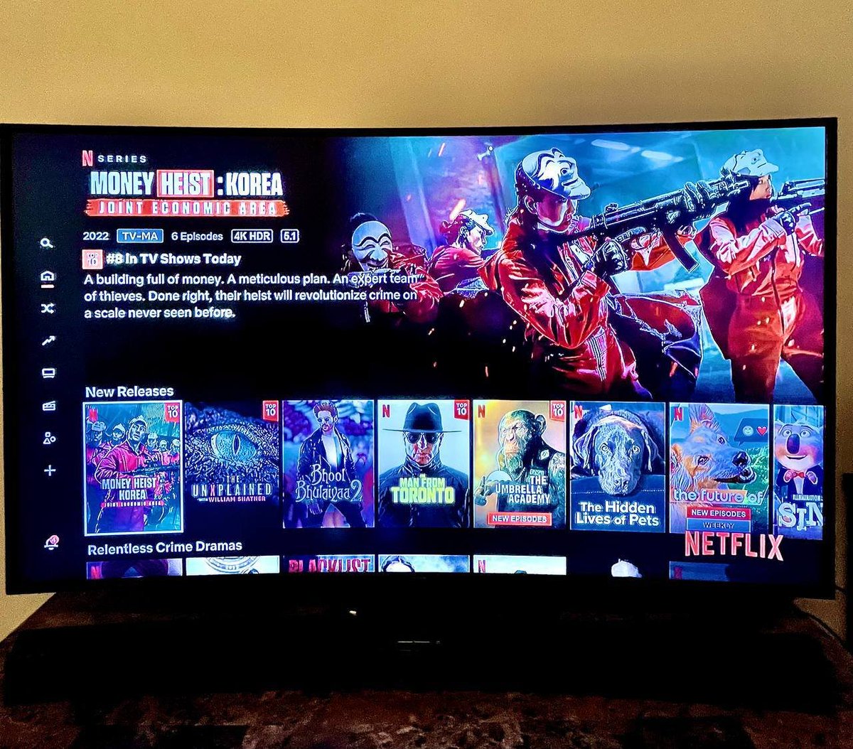 No. 8 trending in the USA 🇺🇸 today! #MoneyHeist #MoneyHeistKorea #BNB 
<a href="/NetflixKR/">Netflix Korea｜넷플릭스 코리아</a>

 🏦 💹