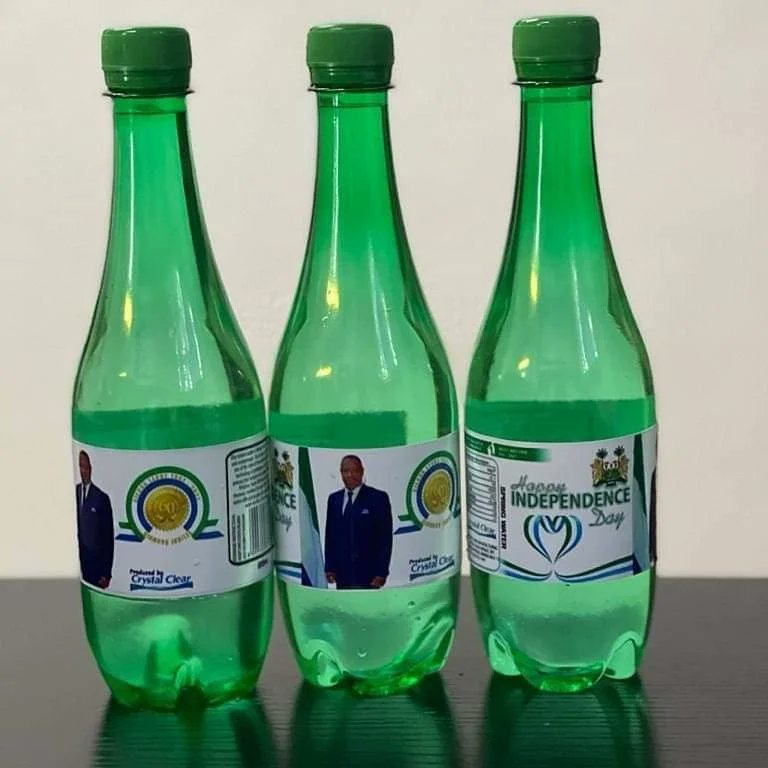 PIGroupSL's tweet photo. Crystal Clear personalised for the Government of Sierra Leone's 60th Independence Anniversary Dinner. #localcontent #madeinsierraleone #SierraLeone #water #indigenous #SaloneTwitter https://t.co/AUM2rD05rB