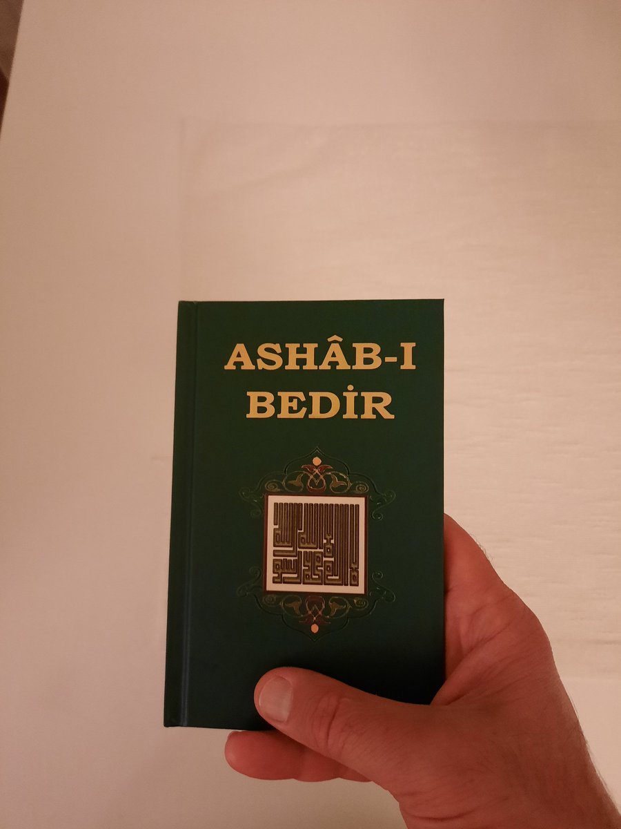 Sıkıntın var ise, darda kaldın ise, hastan var ise, büyük bir sıkıntı içerisinde isen veya bir isteğinin gerçekleşmesini istiyor isen
Ashâbı Bedir'i okuyabilirsin......