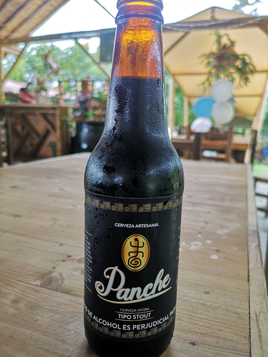 VictorGrosso's tweet photo. Cerveza hecha en Mesitas De El Colegio. Tomándonos una Panche. Feliz día del Padre 🍻 https://t.co/WA7OEH6btR