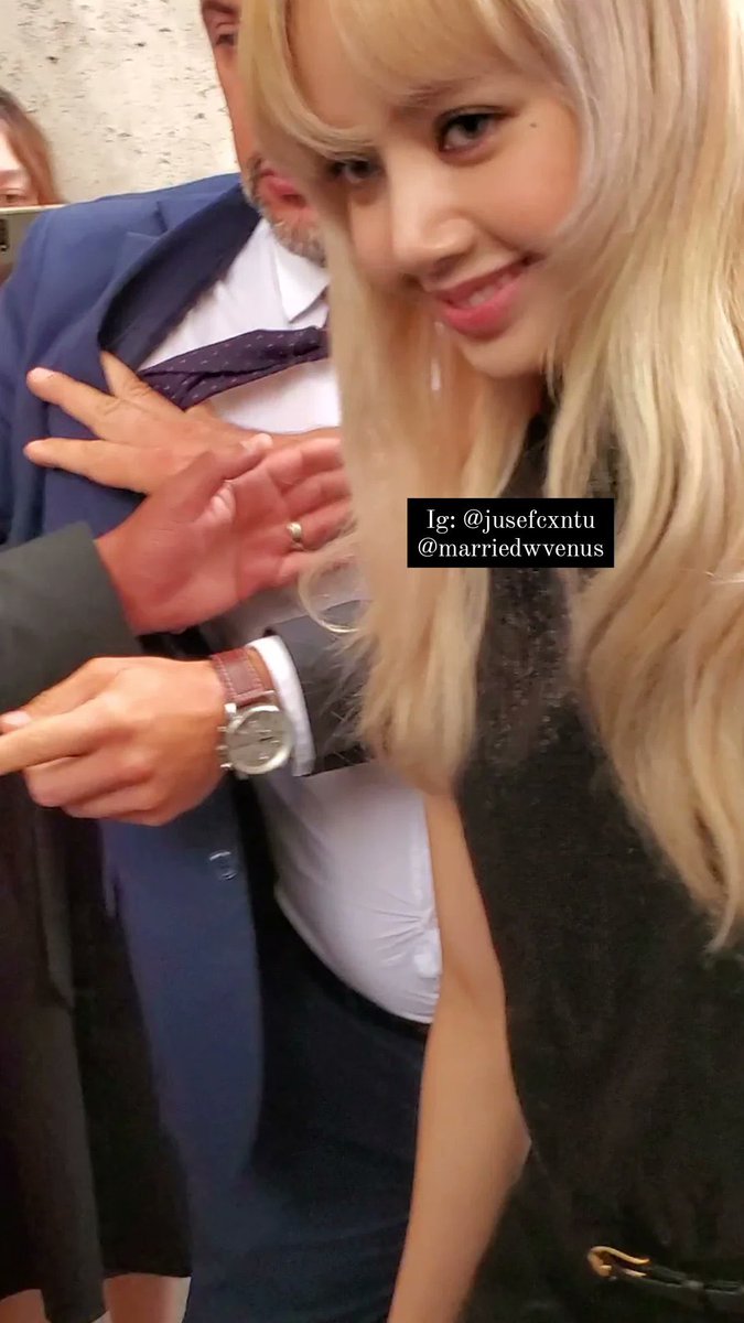 ชันรักคุณนะคะ😭
LALISA HUMAN CELINE
#LISAatCelinePFW22