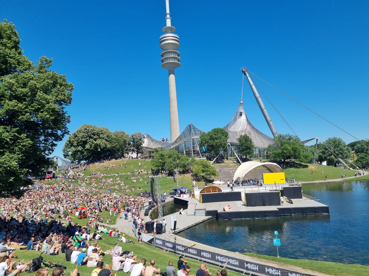 danielaarias25's tweet photo. #Munich in summer is surreal #utopic https://t.co/jg5HYohLu1