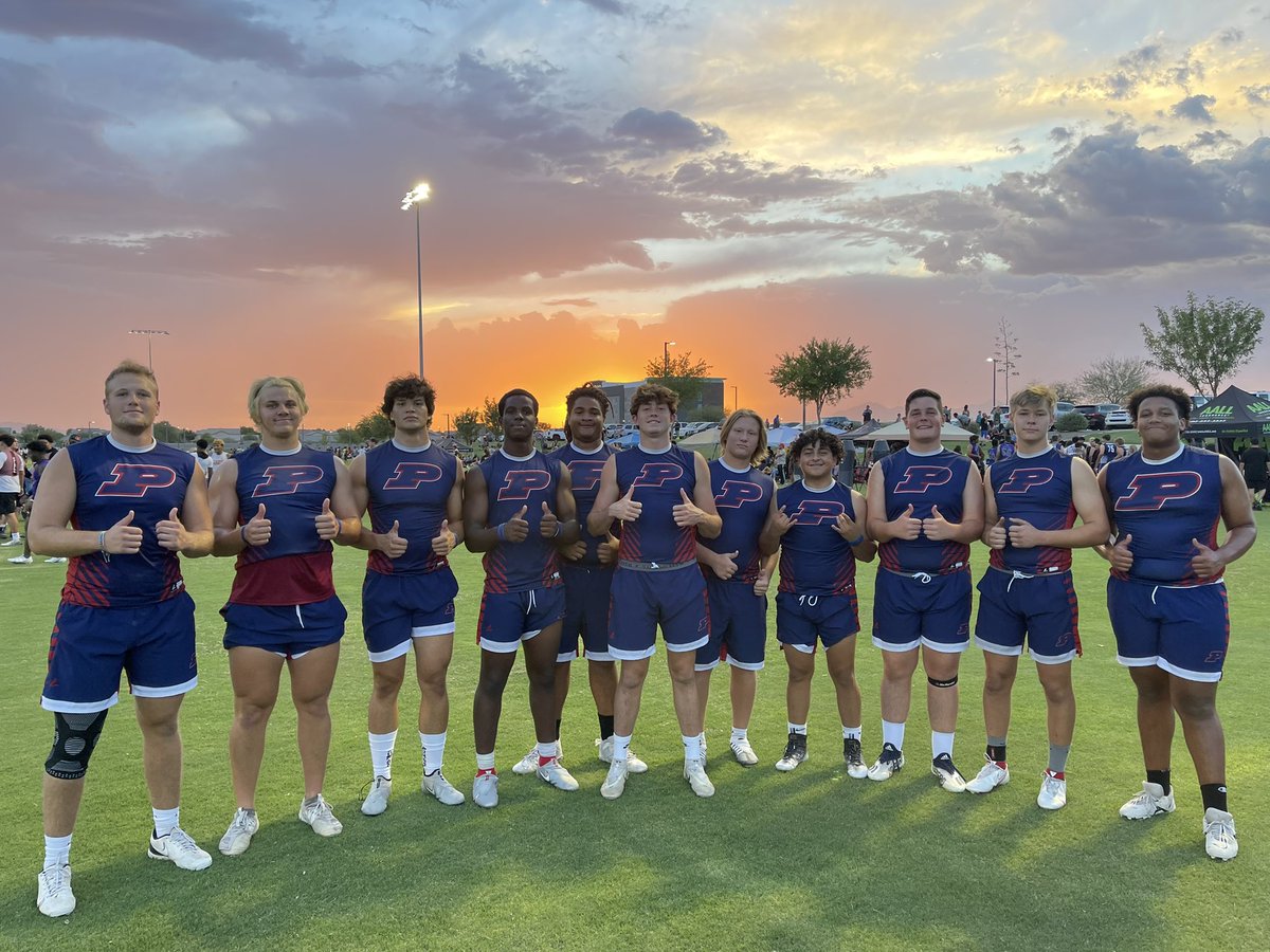 perrypumas's tweet photo. Came up just short in the big man last night. Got 2nd! Proud of this group! #pumanation https://t.co/pnCtlP2IdJ