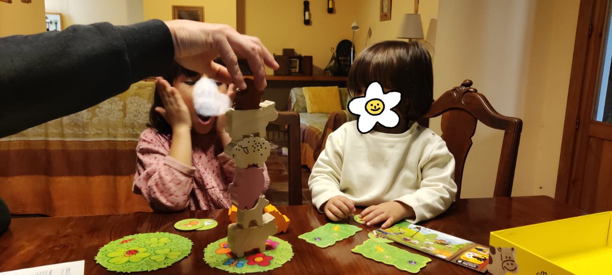 No todo son wargames en La Nogala.
<a href="/Gentilhombre3/">Gentilhombre</a> tiene ludoteca para que toda la familia pueda pasar una buena tarde de juegos.