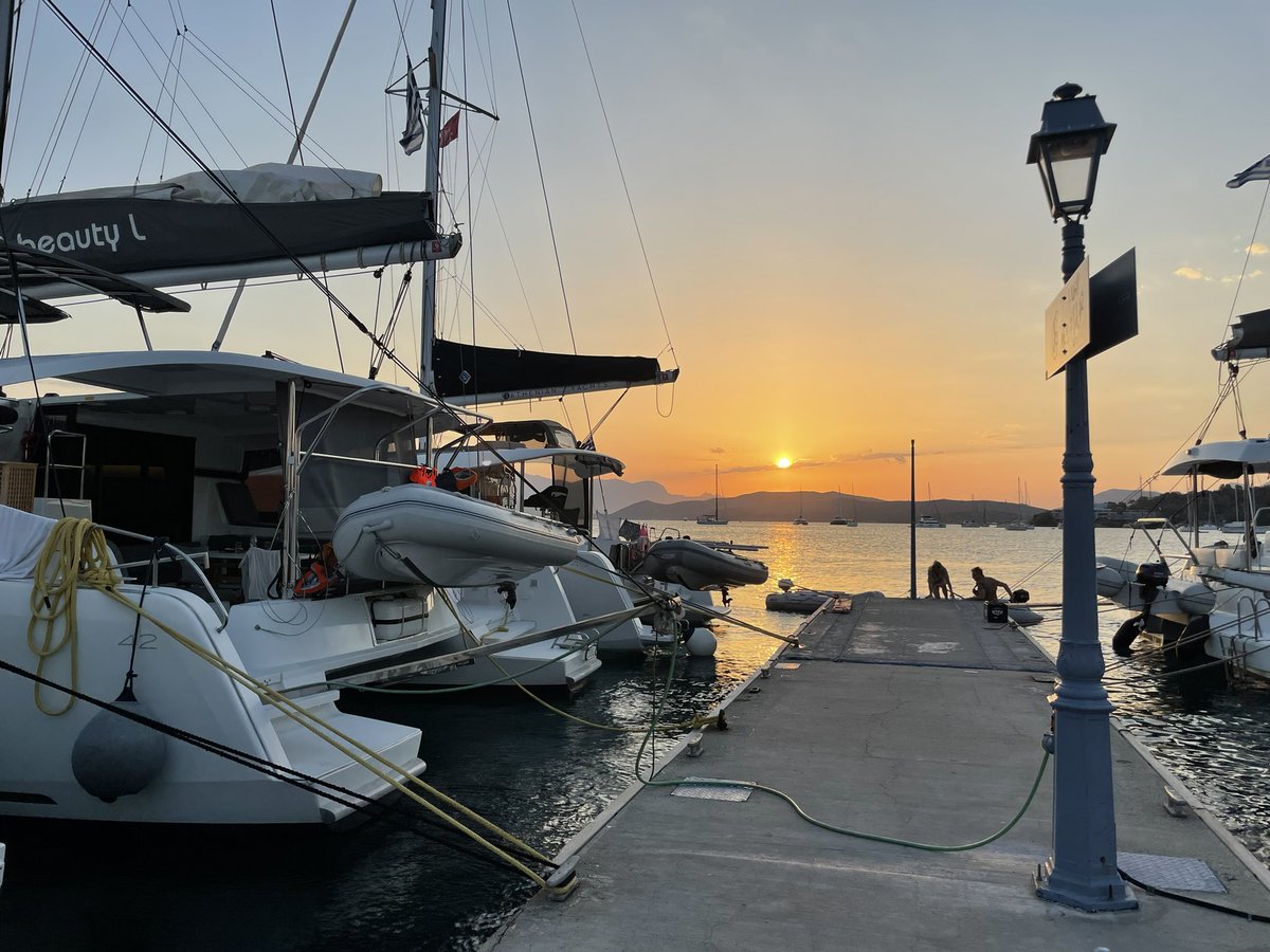 “Beauty L”….Endless love…endless happiness…♥️⛵️⛵️🥰🥰
#greece #sailing #islandhopping #sailingholidays #greekislands #yachlife #boatlife #yachtcharter #luxurysailing #ortsasailing 
#catamaran #catamaransailing  #lagoon42 #beautyl #lagooncatamaran
#poros #Porosisland #sunset