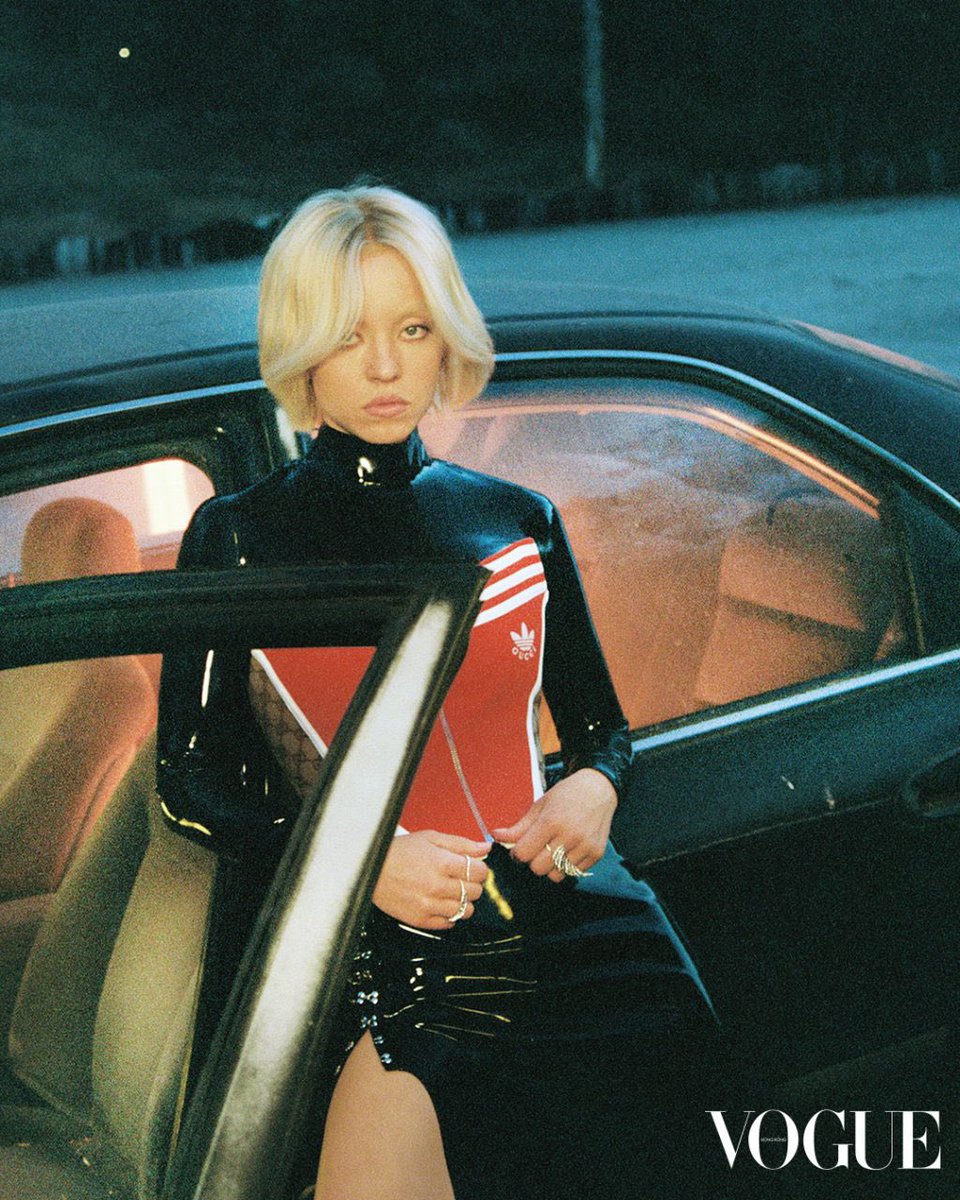 soelstice's tweet photo. Vogue Hongkong.

What a dream. I am always thrilled to have any chance to tap into a different edge, and as always, I find ways to incorporate cars. One of my interests that perhaps some of you know about. https://t.co/qHFTXdZ0zH