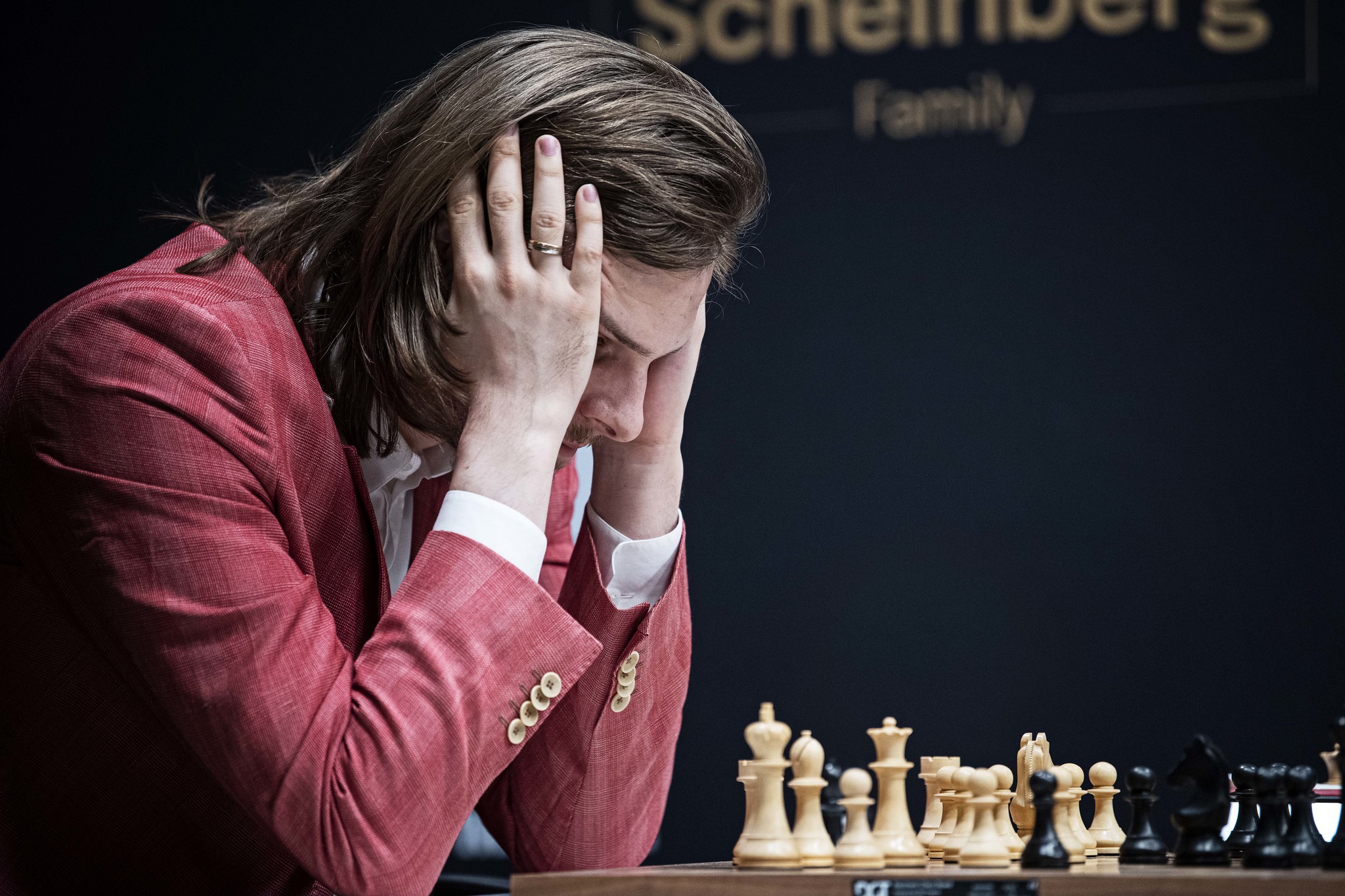 chess24.com on X: Dina Belenkaya asked Richard Rapport why he wore the  jacket he did today: My wife insisted I wear it yesterday, but thankfully  I didn't — it would have been