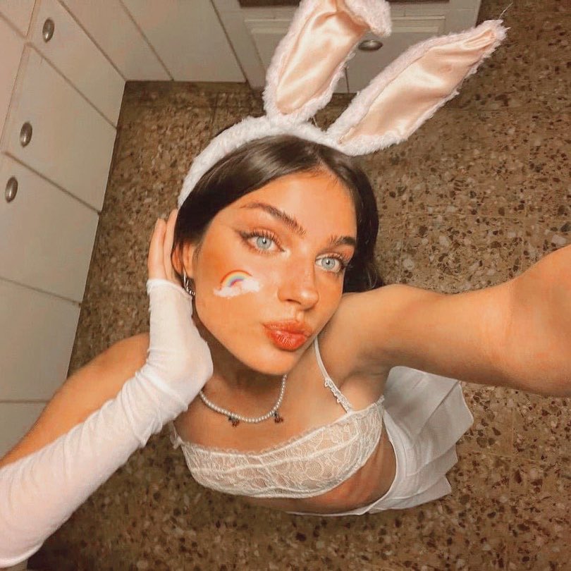 trxublxgxrl's tweet photo. ㅤ
ㅤ
«𝐏𝐑𝐈𝐃𝐄 𝐏𝐀𝐑𝐀𝐃𝐄 𝟮𝟬𝟮𝟮.»
📍𝐍𝐘𝐂.
🌈𝐼 𝑓𝑒𝑒𝑙 𝑝𝑟𝑒𝑡𝑡𝑦
𝑂ℎ 𝑠𝑜 𝑝𝑟𝑒𝑡𝑡𝑦
𝐼 𝑓𝑒𝑒𝑙 𝑝𝑟𝑒𝑡𝑡𝑦 𝑎𝑛𝑑 𝑤𝑖𝑡𝑡𝑦 𝑎𝑛𝑑 𝑔𝑎𝑦…🎶🏳️🌈
#FreeRol #FKPride #Fake 🐰 https://t.co/hUhRe9Yr4l