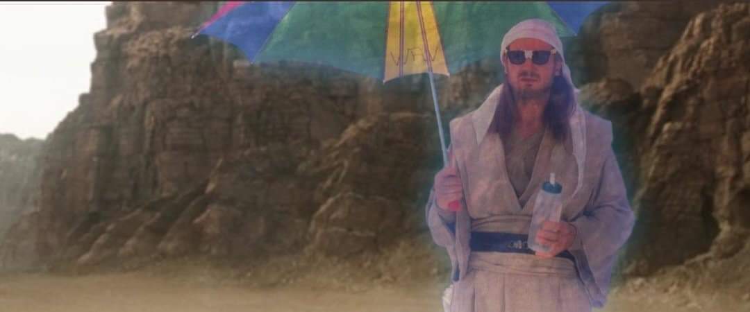 FFanatic777's tweet photo. Someone needs to edit Jango Fett dancing with his umbrella on the left of Qui-Gon.⛱☂️🤣😂 #UmbrellaCrew https://t.co/Nxu6rHA0Eu