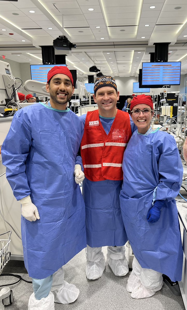 PamelaGarciaPul's tweet photo. @FowlerFellows Wrapping up 2 days in the @smithnephew OLC lab #Chicago 💦🔧🪛🔨 #developing our #surgicalskills learning from masters of their craft. @jachahla @drcalcei @BobLitch @Macedon23 Dr. Michael Banffy, Dr Michael O’Brien, Dr Darren Johnson #arthroscopy #ortho #sportsmed https://t.co/AisOdN8UYA