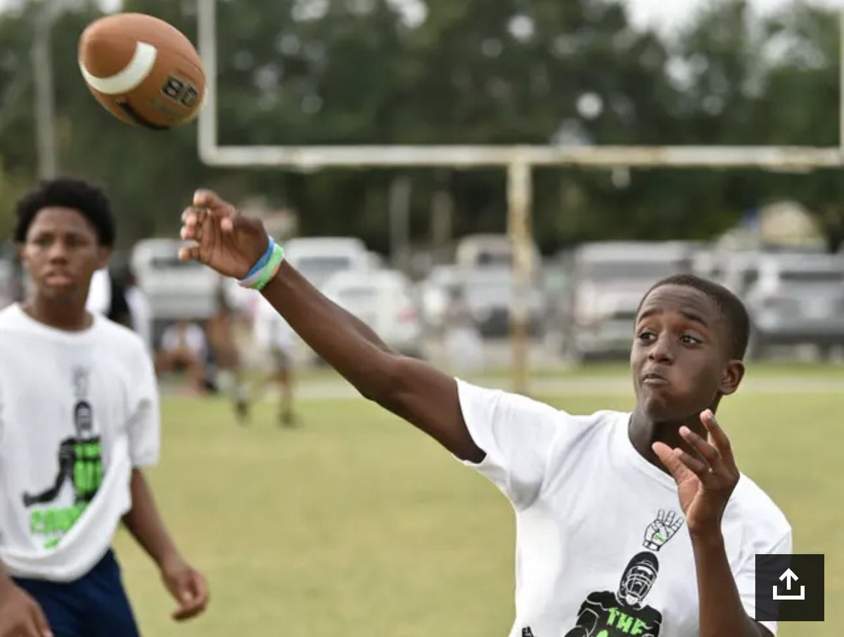 TBenderPhoto tweet media