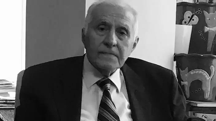 İstanbul Tıp Fakültesi Ruh Sağlığı ve Hastalıkları Ana Bilim Dalı Emekli Öğretim Üyemiz Prof. Dr. Özcan Köknel’i kaybetmenin üzüntüsünü yaşıyoruz.

Merhum hocamıza Allah’tan rahmet, ailesine, yakınlarına ve tüm sevenlerine başsağlığı diliyoruz.
istanbul.edu.tr/tr/duyuru/vefa…