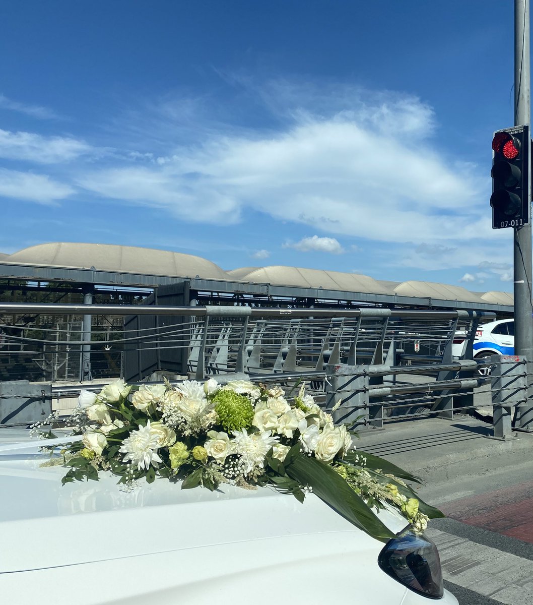 PinkTaxiRunner's tweet image. It has a new airport #morehints @ashtraus