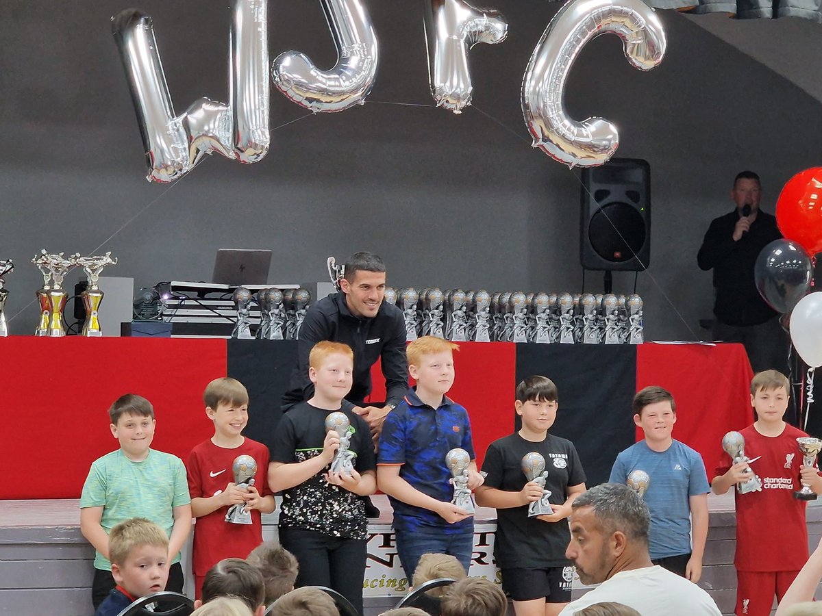 WhistonRangers's tweet photo. Great presentation today by our club @WhistonFc. Well done to our boys. What started off well then losing a few players as the season went on these lads seen the rest of the season through getting to the spring cup semi final &amp; the @afc_knowsley tournament final 👏🏻👏🏻🖤❤ https://t.co/aFZb2LVbGu