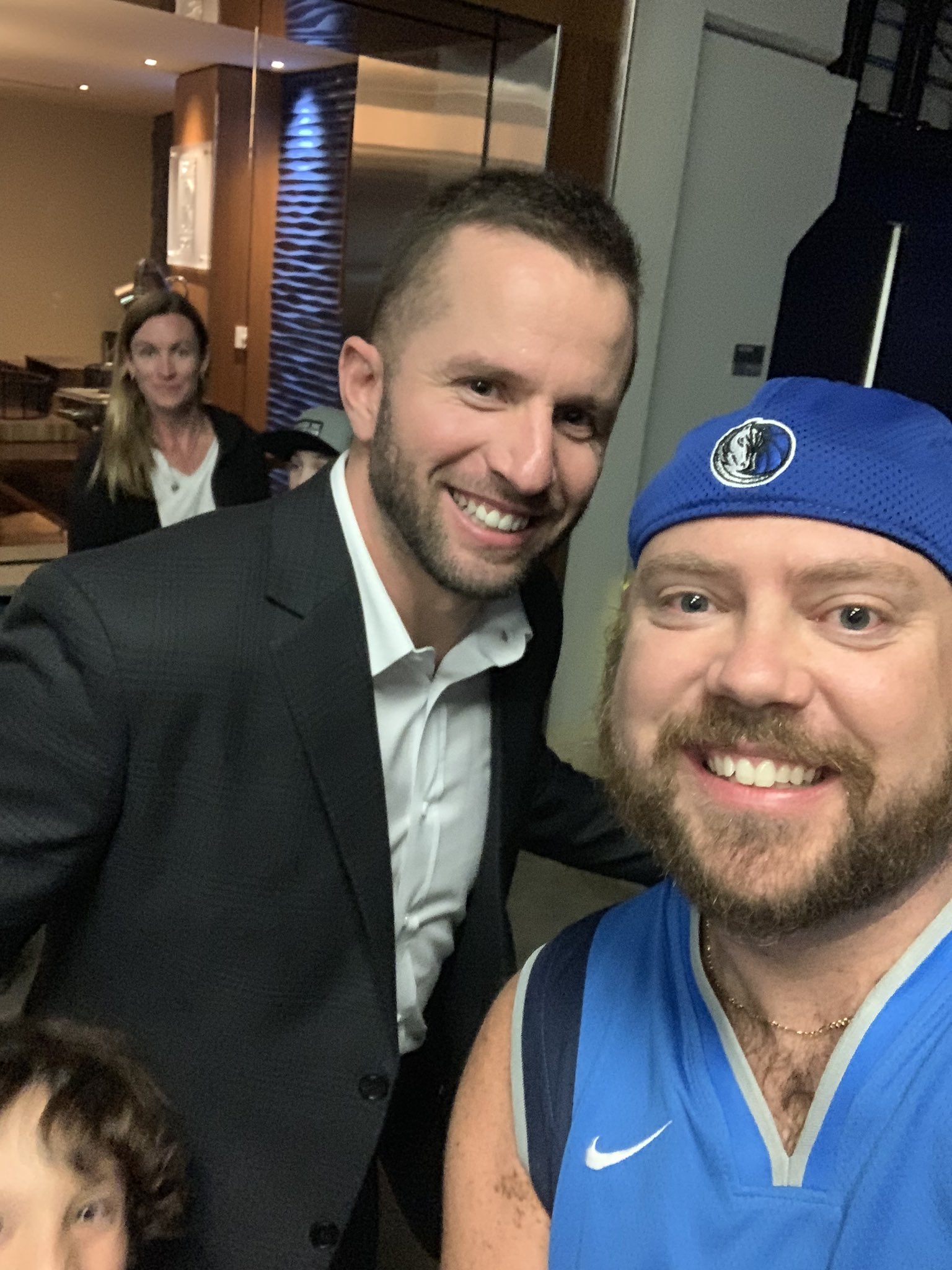 Happy bday to the PR & Mavs legend himself JJ Barea!!   