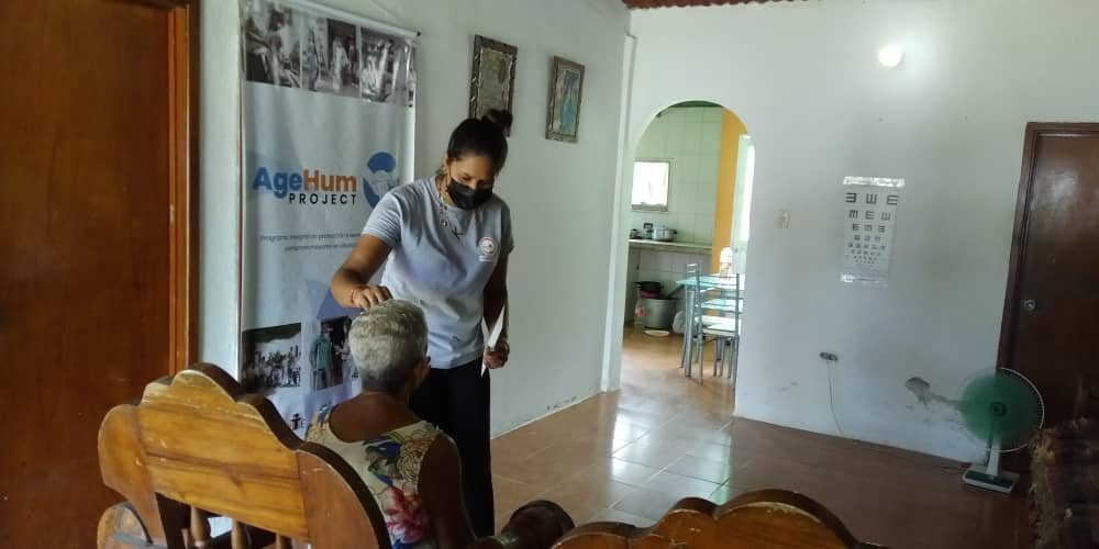 conviteac's tweet image. #26Jun | ¡SEGUIMOS AYUDANDO!❤️

Hace un par de semana estuvimos en la comunidad Herrera en Barlovento, estado Miranda🇻🇪, donde realizamos una jornada de salud visual a 50 personas y entregamos lentes correctivos.👓

🖇️Esto es parte de #AgeHumProject, financiado por el FHV.