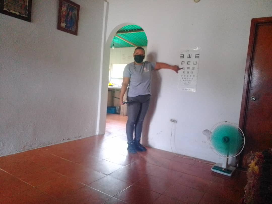 conviteac's tweet image. #26Jun | ¡SEGUIMOS AYUDANDO!❤️

Hace un par de semana estuvimos en la comunidad Herrera en Barlovento, estado Miranda🇻🇪, donde realizamos una jornada de salud visual a 50 personas y entregamos lentes correctivos.👓

🖇️Esto es parte de #AgeHumProject, financiado por el FHV.