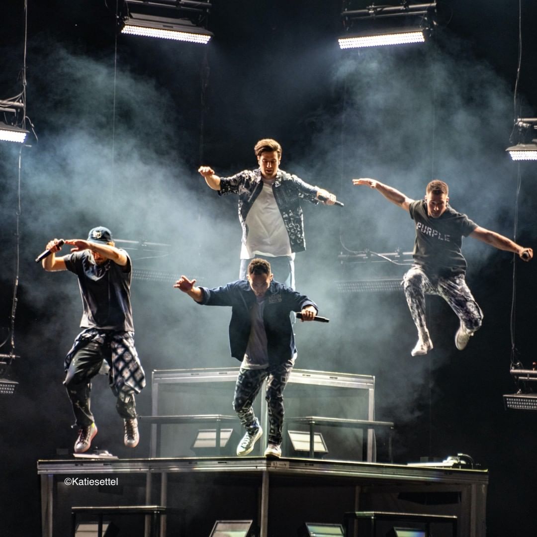 BTRSpain's tweet photo. Los chicos ya van por la 4 fecha, hoy tienen concierto en Boston‼️🎉🙌🏼

#ForeverTourBoston https://t.co/gqstHlTq6f