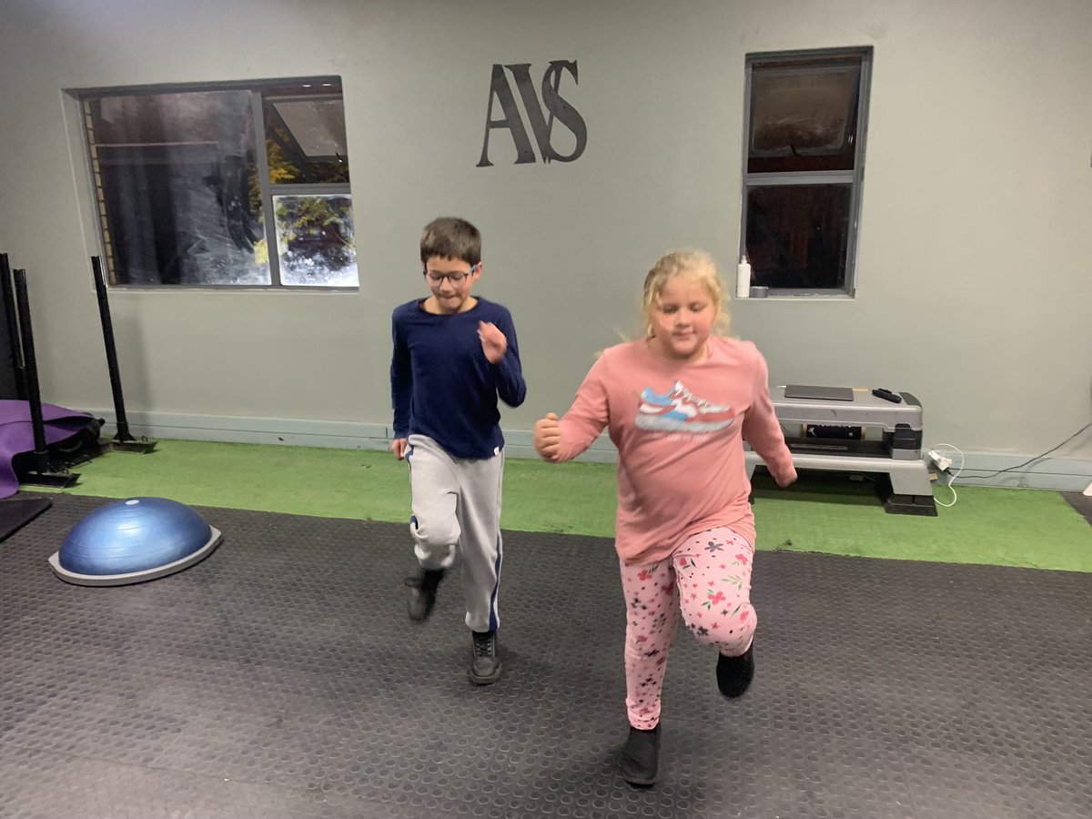 audas_vanschoor's tweet photo. Book your child for our fun fitness program .🚨

OR YOU CAN TRAIN WITH YOUR KIDS WHILE YOU WAITING .🏋🏾‍♂️🤩

IT WILL BE AVAILABLE ONLINE ASWELL 🏋🏾‍♂️🏋🏾‍♂️
.
#FAMILYTIME #FITFAMILY 
#STUDIOFITNESS #AVSONLINE #KIDSFITNESS #AVSKIDS #Fetchyourbody2022 #HEALTHYKIDS #FUN #LETSPLAY #AVSFITNESS https://t.co/7g3Kt7b03F
