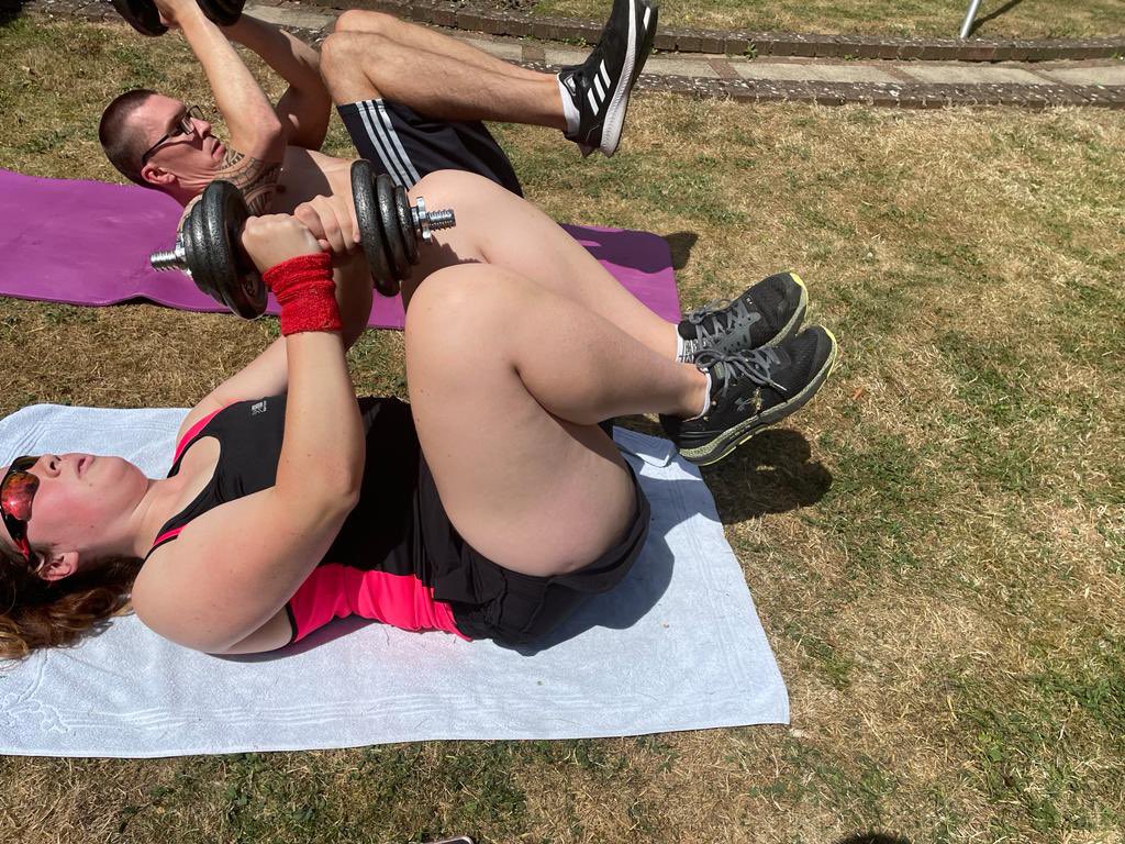 lois0798's tweet photo. Loving being able to get workouts done in the garden in the sun at the moment #summer #workhardtoplayhard #hitt https://t.co/pti8qKo5za