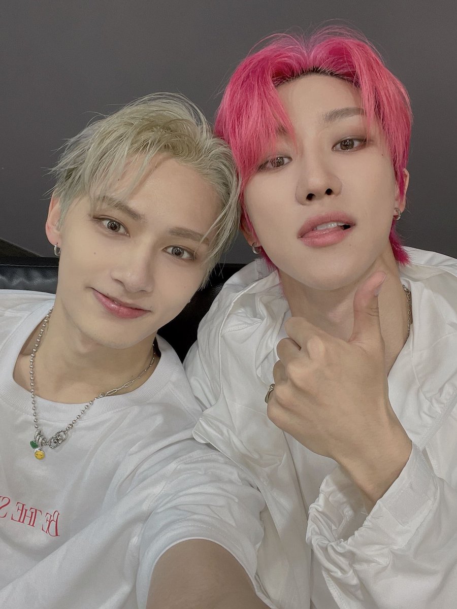 🐱🐸 (@junhaosource) on Twitter photo 