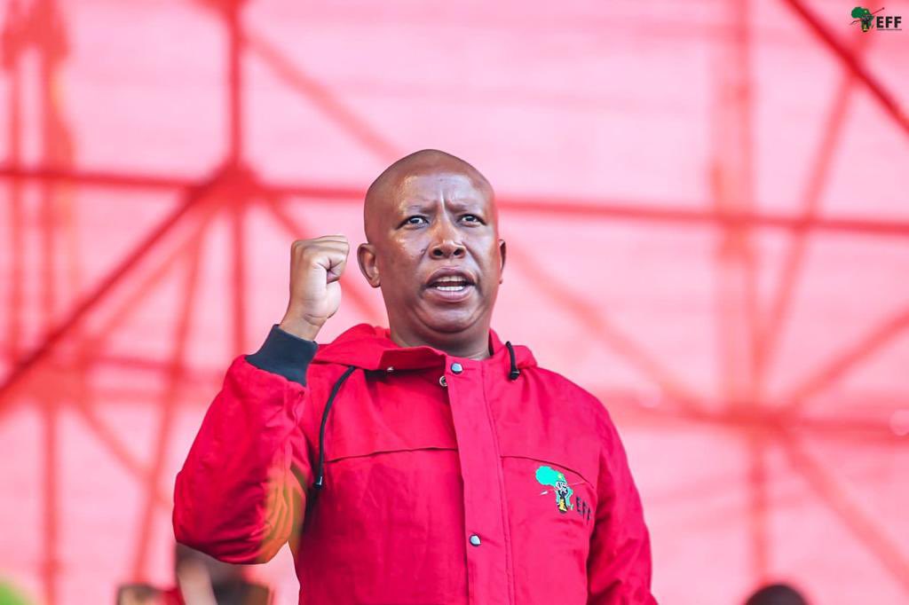 EFFGautengProv's tweet photo. Thank you @EffJhbRegion ,

We have never seen something like this, Soweto is the home of the EFF

Thank you #EFF https://t.co/cJrpkZCb1a