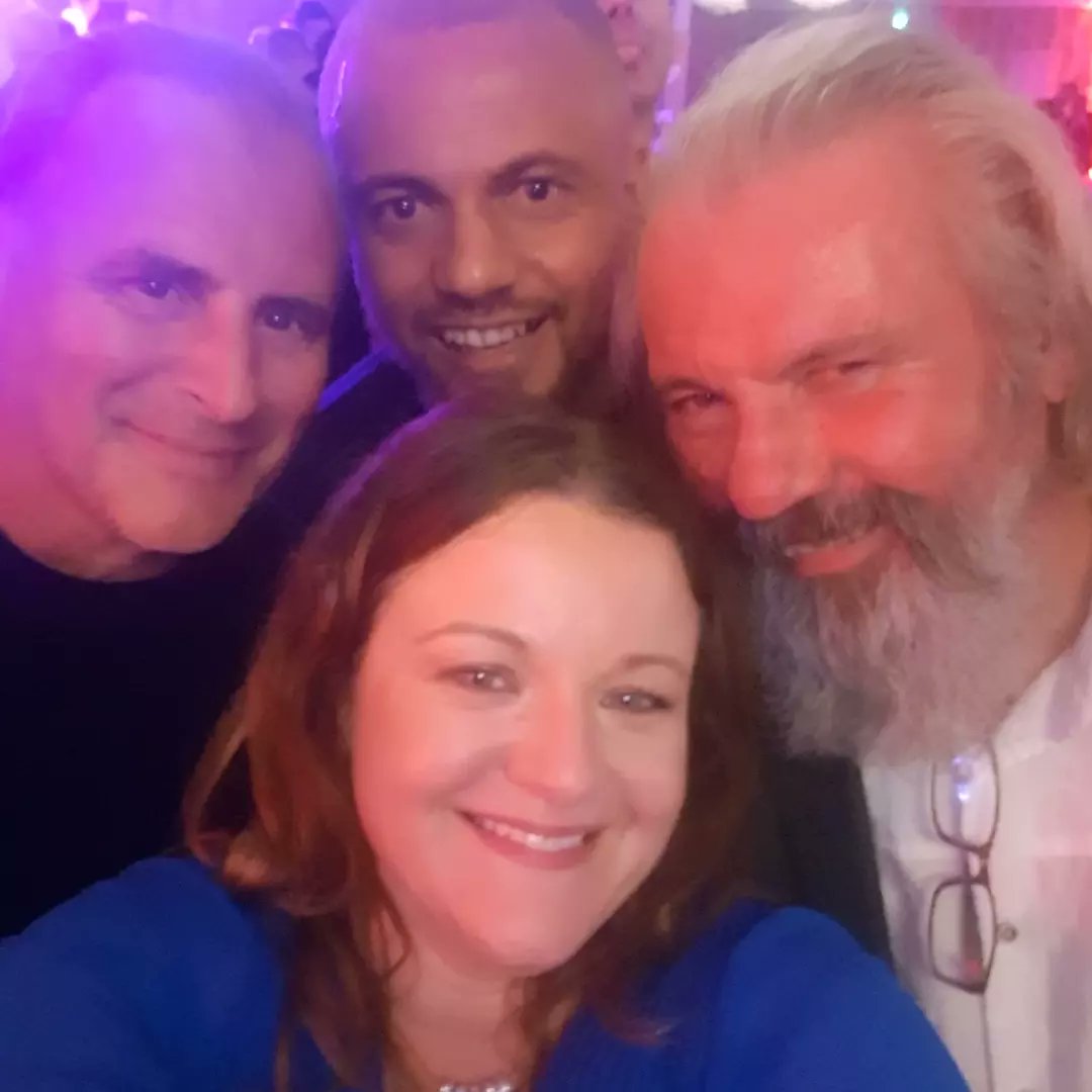 LouBerney83's tweet photo. Great night with United Legends
#Dublin #maynooth #muscdublin #united #drunkirishgirl 
@Sharpeyofficial @BrianMcClair13 @WesBrown24 @cgblackmore https://t.co/kZ9rl5SxUF