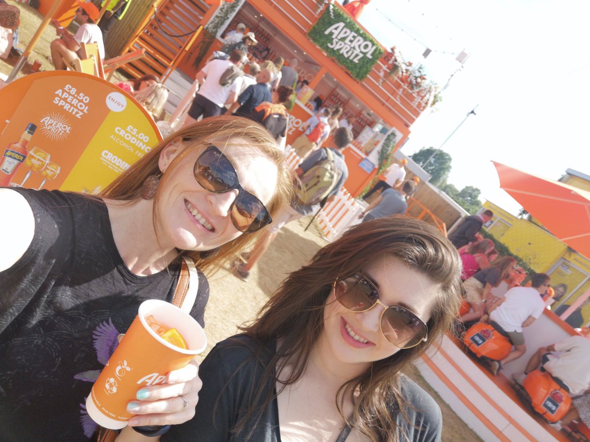 Ready for some fun at #bsthydepark and seeing the Eagles rock ot out this evening!! 🦅🤘🎉

#hydepark #eagles #rocknroll