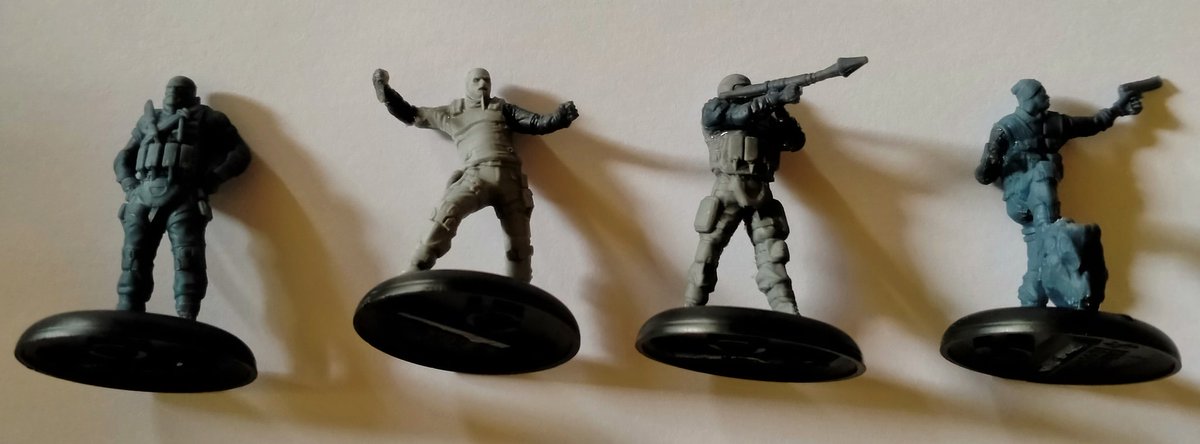 Vobeskhan's tweet photo. Got a bit of hobbying done this afternoon.
4 more members of Bane's Soldiers of Fortune for the #BatmanMiniaturesGame by @knightmodels, and then finally built my second venom crawler and pair of Obliterators ready for new Codex Chaos Space Marines π https://t.co/u0OVvukF5e