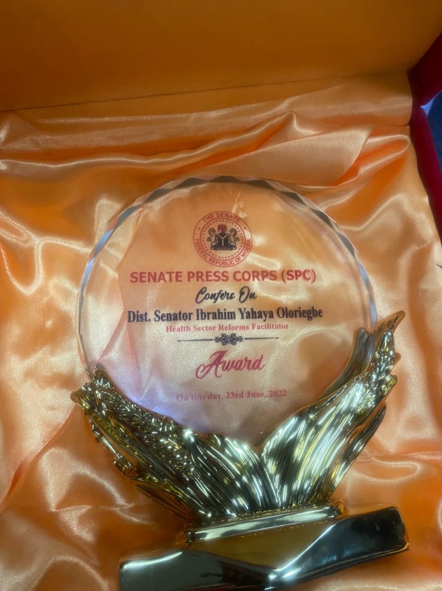 I was honoured with an Award by the Senate Press Corps (SPC) as a Health Sector Reform Facilitator at their Annual Award Presentation event which came up at Colonade Hall, Nicon Luxury Hotel, Abuja.