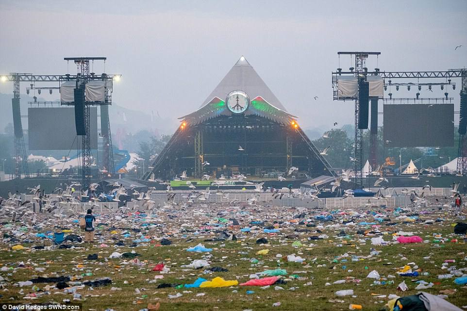 ⭕️ Pyramid stage at #Glastonbury after Greta Thunberg’s environmental speech.  🙃