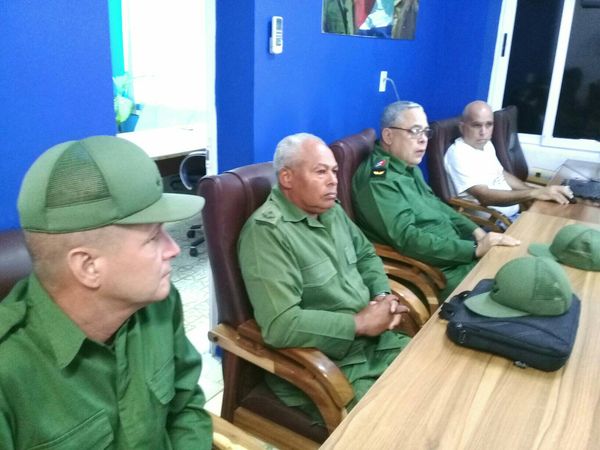 torres_iribar's tweet photo. #Cuba #LaHabana Asistimos al #DiaTerritorialDeLaDefensa  en el municipio #Marianao para evaluar, de conjunto con  otros jefes de la FAR  la preparación y la calidad de ejercicio. El Presidente del CDM informó de las acciones previstas durante el ejercicio. https://t.co/iEsY7xNHLV