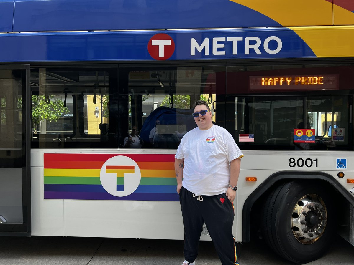 nathan_bakken's tweet image. Happy Pride Twin Cities! #metrotransitmn #PrideMonth #LGBTQ