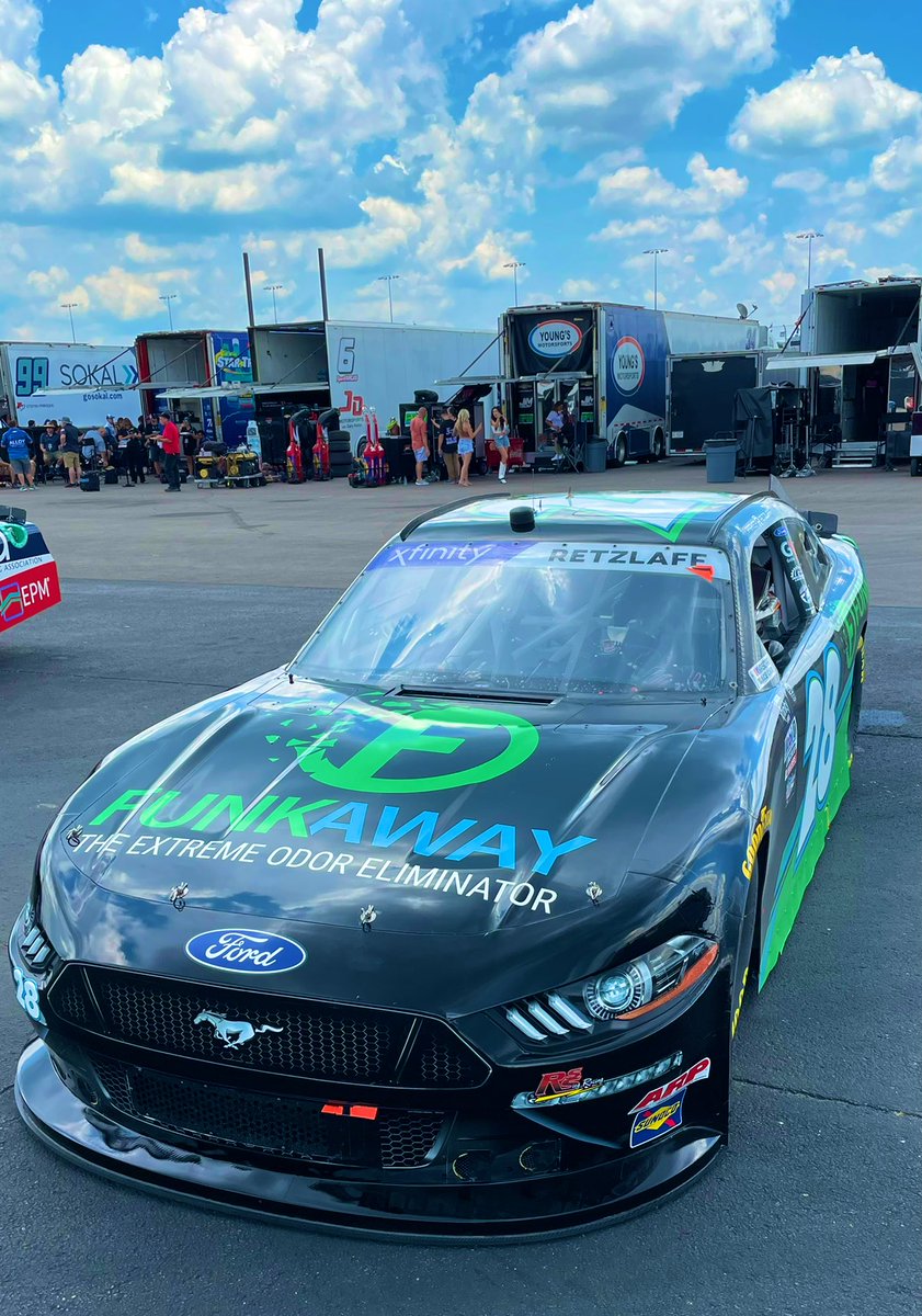 Stan K &amp; I had a very fun weekend at the Nashville Lottery 250.  Thank you to <a href="/Parker79p/">Parker Retzlaff</a> and @RSS283839  for having Stan K &amp; I.  <a href="/FunkAway/">FunkAway</a>