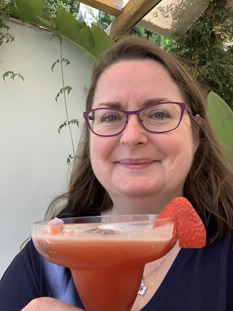 TCsarahbolton's tweet photo. #StrawberryDaiquiri challenge. I’m hoping that @WindstarCruises will do better than this. I think the hotel didn’t grasp the concept of a frozen drink being just that - frozen. A warm overly strong drink with an ice cube floating in it is not the same as crushed ice! #SDFun https://t.co/qubAm7oKAl