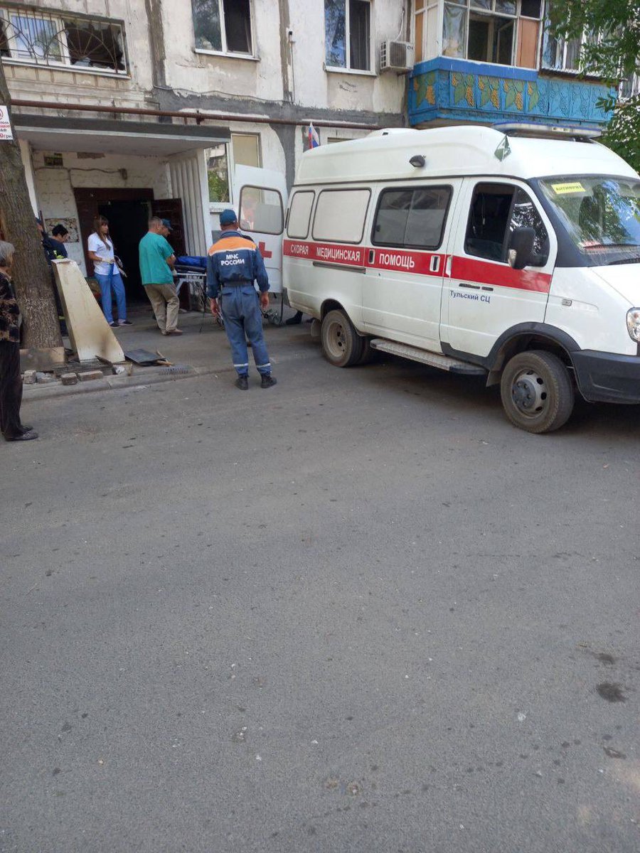 K_Loukerenko's tweet photo. 5/6

People also cook on petrol. On June 22, two people received severe burns after a petrol burner malfunctioned. A 10-year old boy died as a result. https://t.co/mPBydOdUnT