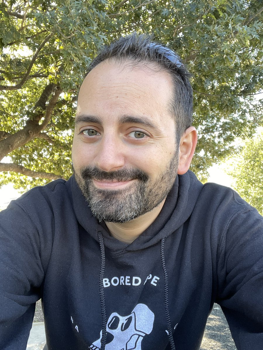 HollanderAdam's tweet photo. Sometimes it’s easy to forget that we’re all real people behind our NFT avatars.

It’s a lot easier to yell at a cartoon 😂

Be kind to each other. That’s the type of community we want/need to build. https://t.co/qiWvNGDiHE
