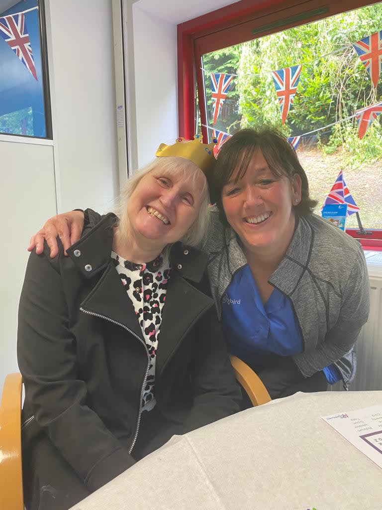 BluebirdLeeds's tweet photo. 📢Want to work in home care?📢Are you a driver with your own vehicle? Book onto our next Induction Day on Thursday 30th June 10am-4:30pm Apply through the link💙🧡💛

https://t.co/O6I4qWCaLs

#jobsinleeds https://t.co/aEZXYVW8zg