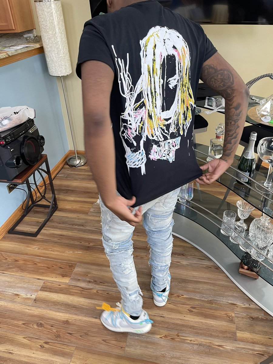 __almightyP's tweet photo. Stand up nigga if he ever get a bond he ain’t gone never sit 🫡🔗 https://t.co/LFoWjXadan