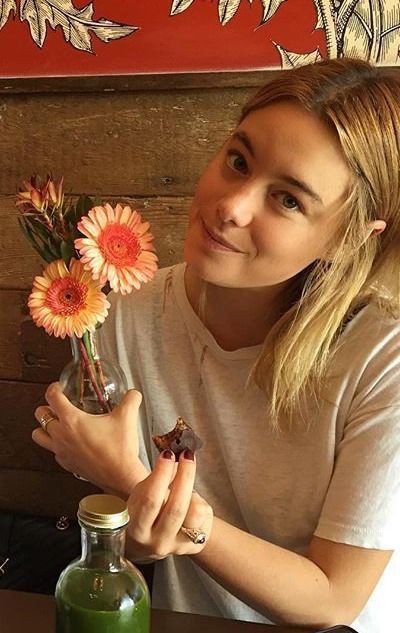 HeartingRowe's tweet photo. 🪷◯ ༚.°🍂 https://t.co/plzHB0k1A7