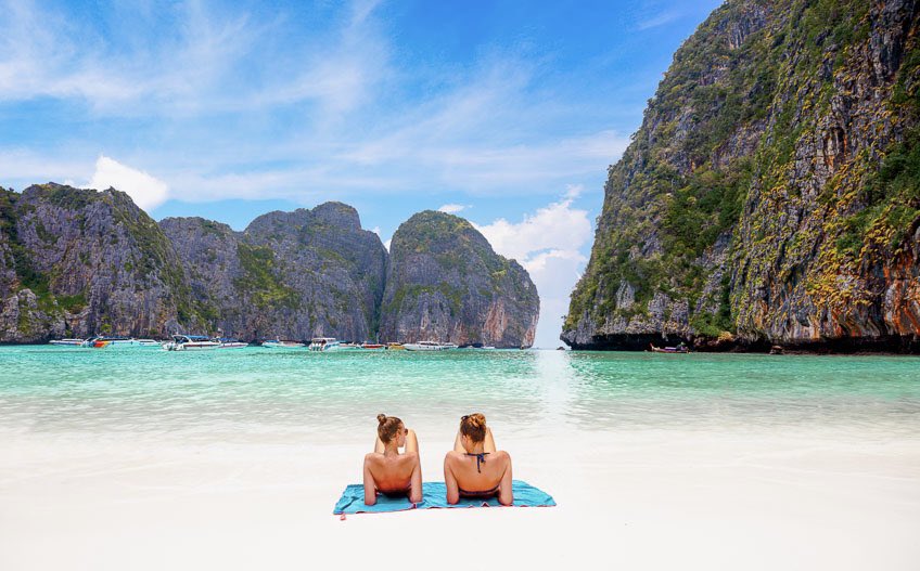 Partypass01's tweet photo. Welcome to Phi Phi Island, Krabi. Let us take you to travel.
.
Official : https://t.co/3ukXWXEK34
.
#NFTs #UtilityNFT
 #NFTtravel #opensea
#patypass  #travel #party https://t.co/qh1g51Cd7y